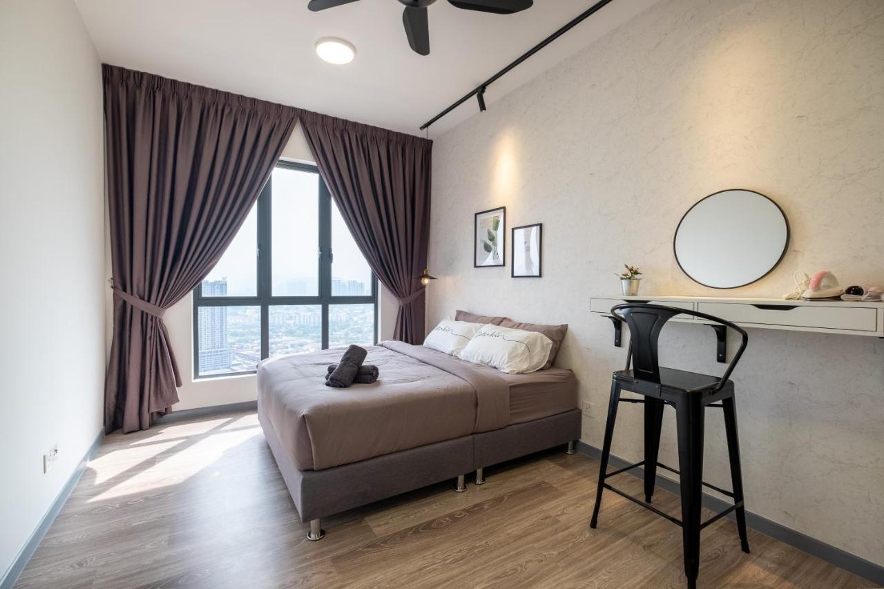 Appartamento Contemporary United Point 6 Pax 现代风格 Desa Park & Mont Kiara Kuala Lumpur Esterno foto