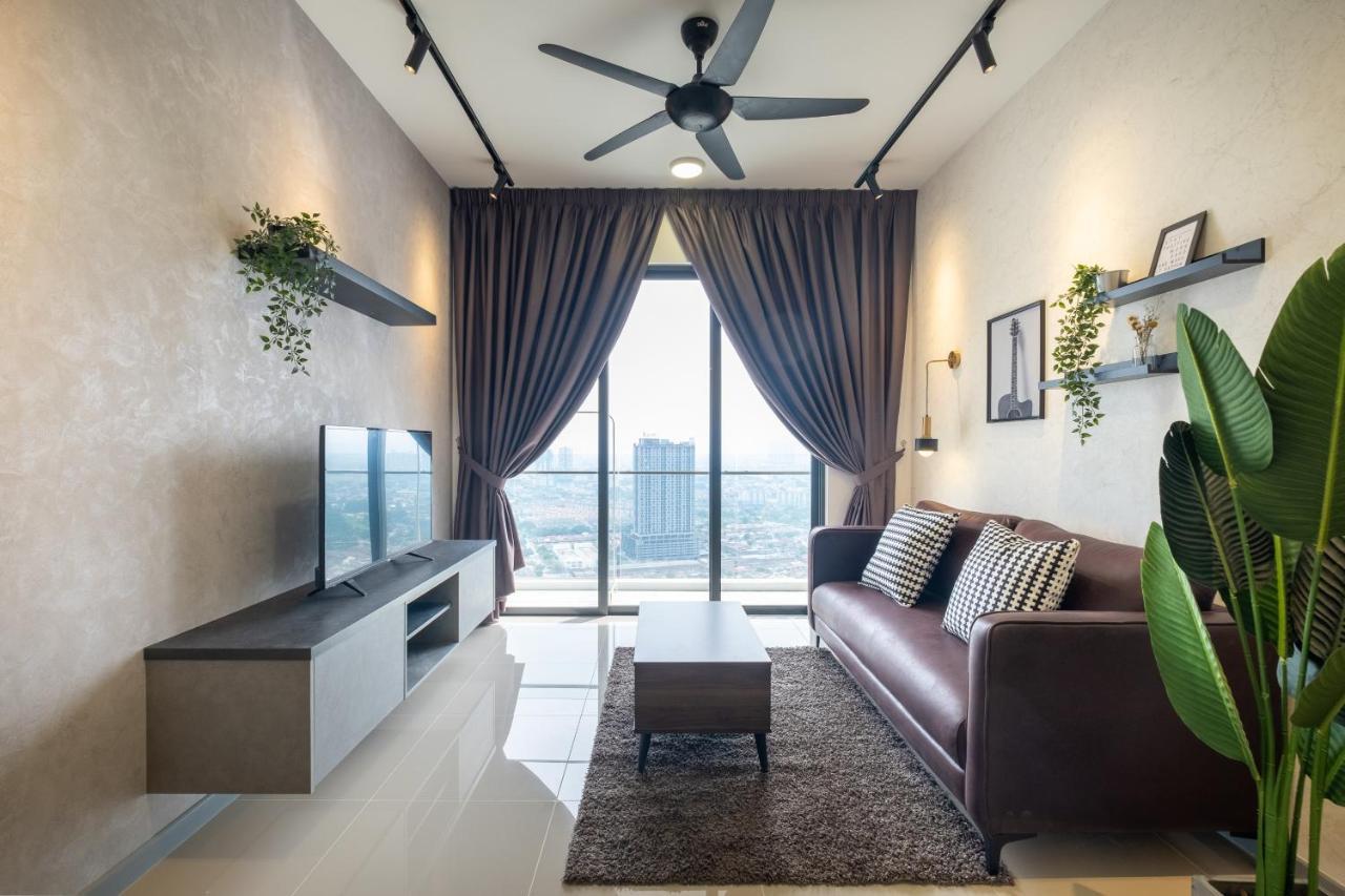 Appartamento Contemporary United Point 6 Pax 现代风格 Desa Park & Mont Kiara Kuala Lumpur Esterno foto
