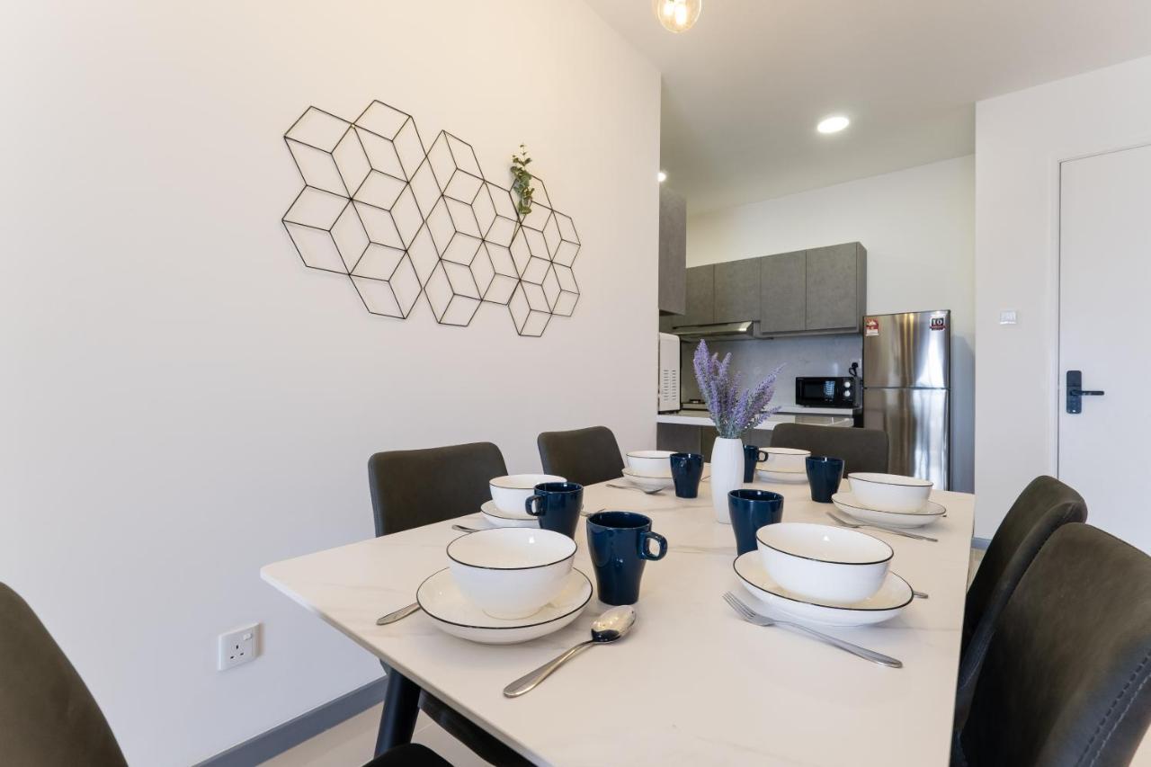 Appartamento Contemporary United Point 6 Pax 现代风格 Desa Park & Mont Kiara Kuala Lumpur Esterno foto