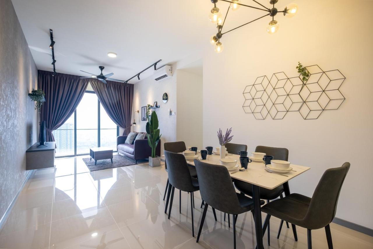 Appartamento Contemporary United Point 6 Pax 现代风格 Desa Park & Mont Kiara Kuala Lumpur Esterno foto